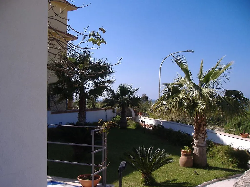 Villa Anna Maria Balestrate 0*,